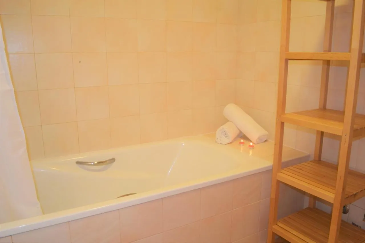 Apartament Acollidor Amb Una Gran Llar De Foc By Rural D'Aneu Esterri D'Aneu 0*,