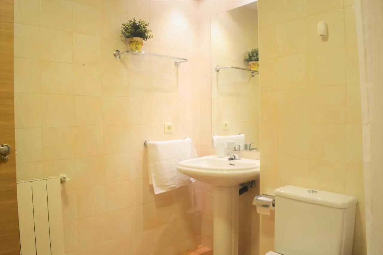 Apartament Acollidor Amb Una Gran Llar De Foc By Rural D'Aneu Esterri D'Aneu Apartment